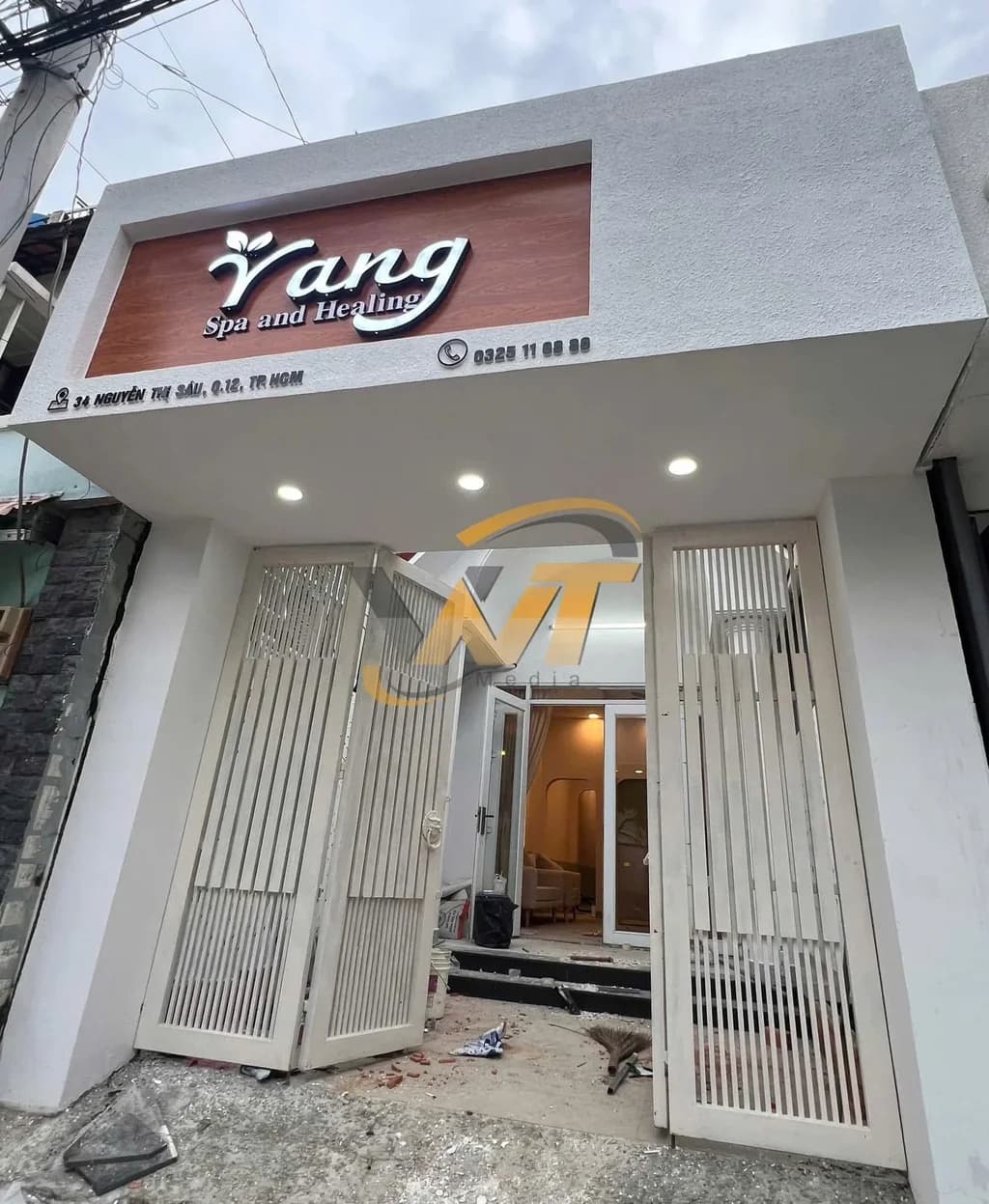 Chi phí làm bảng hiệu alu quảng cáo tại TPHCM